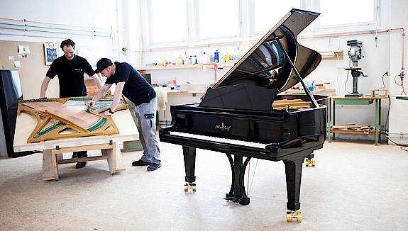 Grand pianos by Niendorf